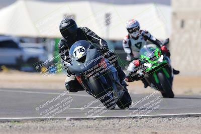 media/Oct-09-2022-SoCal Trackdays (Sun) [[95640aeeb6]]/Turn 2 (1110am)/